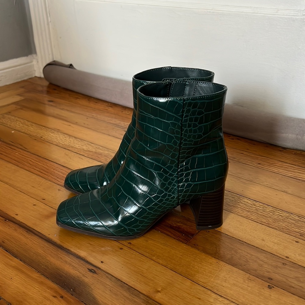 Green Croc Print Ankle Boots size 6